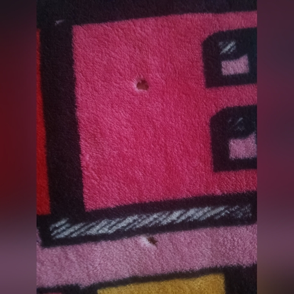 Hello kitty warm and cozy blanket - Picture 7 of 16